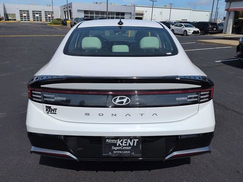 Used 2025 Hyundai Sonata SEL FWD image 6