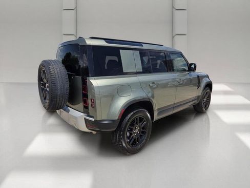 Used 2025 Land Rover Defender 110 S AWD/4WD image 5