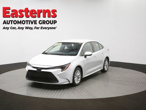 Used 2022 Toyota Corolla LE w/ LE Convenience Package image 53