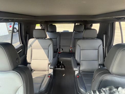 Used 2021 GMC Yukon Denali w/ Denali Premium Package AWD/4WD image 24