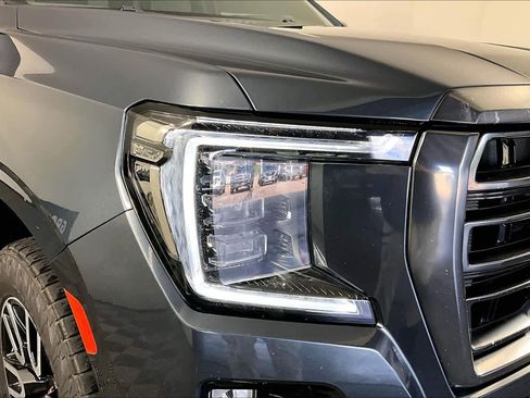 Used 2021 GMC Yukon AT4 w/ AT4 Premium Plus Package AWD/4WD image 26