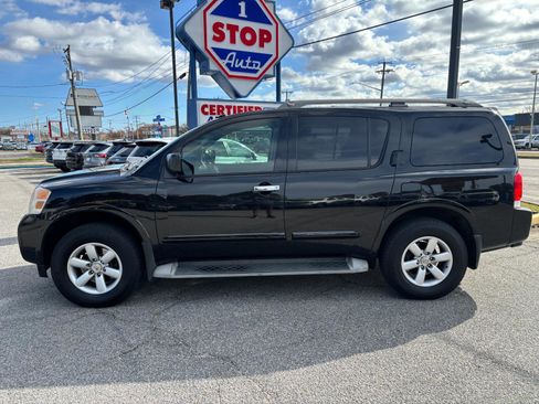 Used 2014 Nissan Armada SV image 3