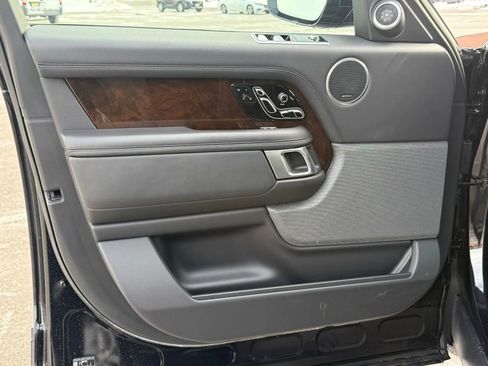 Used 2022 Land Rover Range Rover Westminster Edition image 7