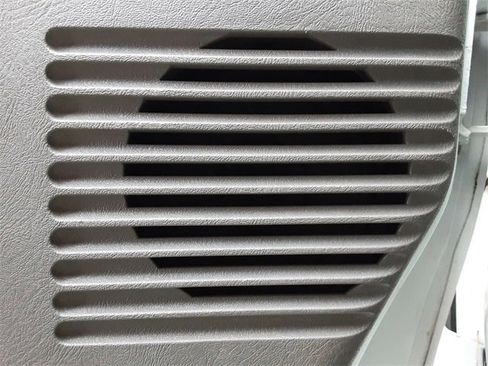 Used 2021 Chevrolet Express 2500 w/ Driver Convenience Package image 13