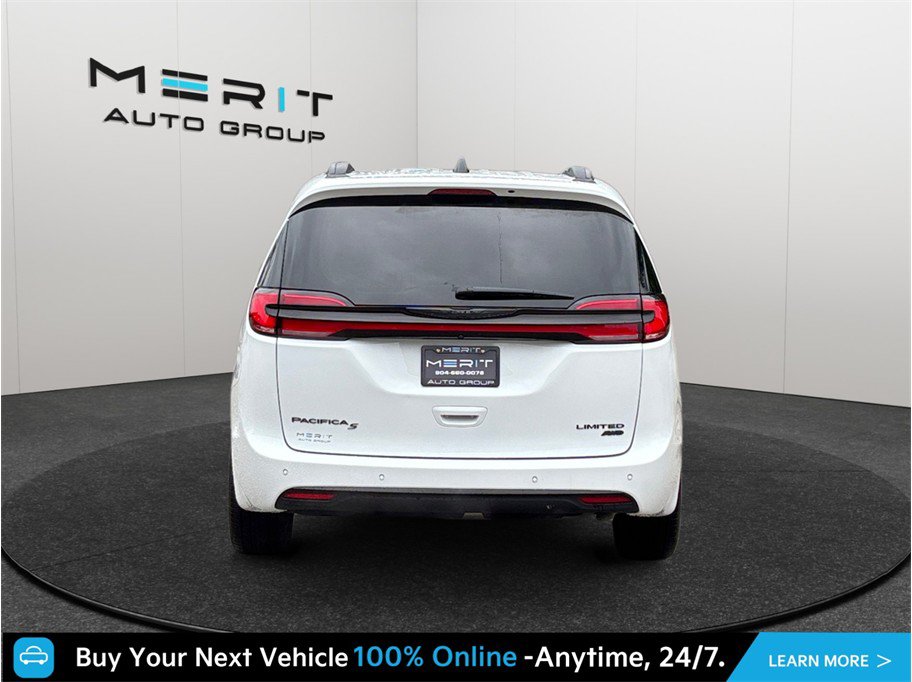 Used 2024 Chrysler Pacifica Limited w/ S Appearance Package AWD/4WD image 8