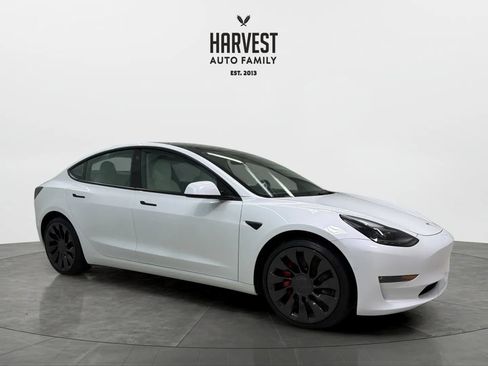 Used 2022 Tesla Model 3 Performance image 9