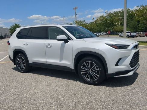 Certified 2026 Toyota Grand Highlander AWD Hybrid image 2