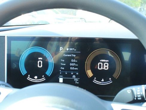 Used 2025 Hyundai Tucson SE image 31