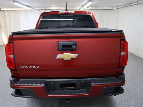 Used 2016 Chevrolet Colorado Z71 AWD/4WD image 5