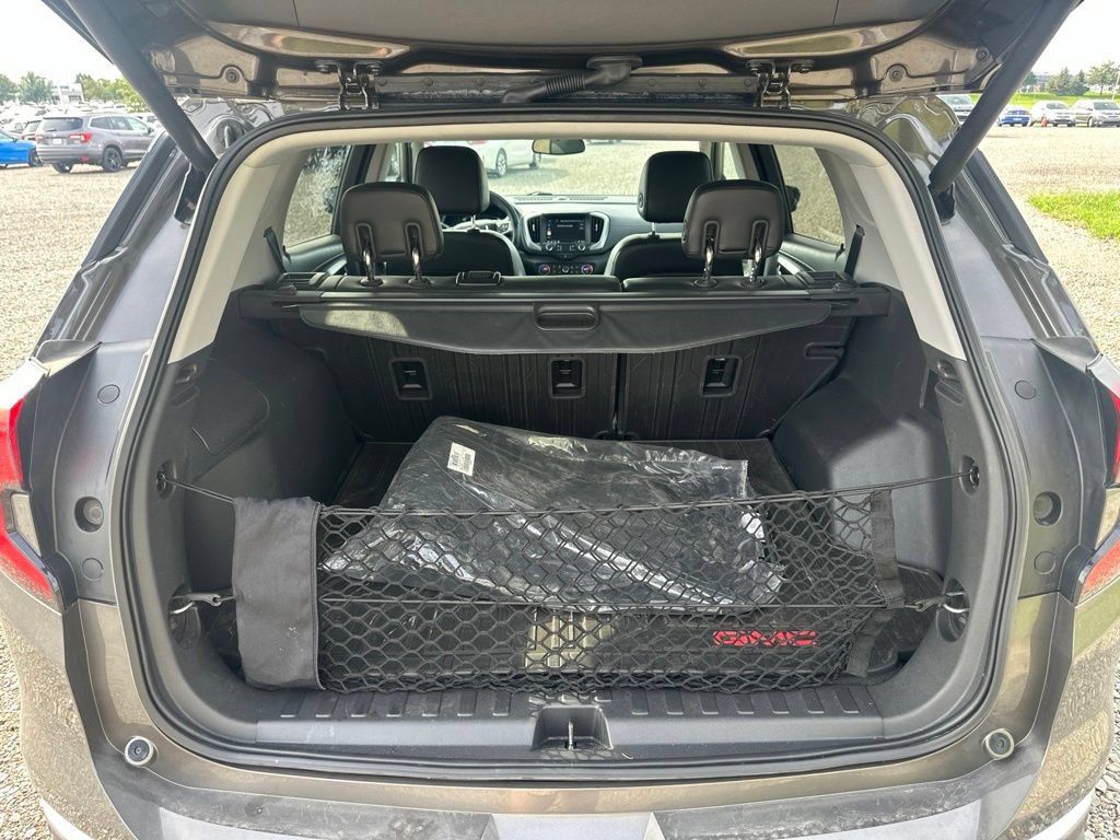 Used 2019 GMC Terrain SLT w/ Preferred Package AWD/4WD image 10