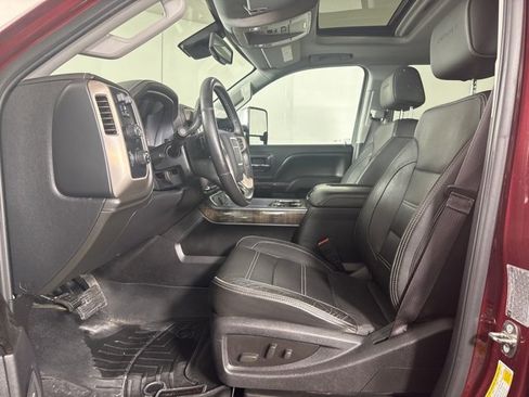 Used 2016 GMC Sierra 3500 Denali w/ Duramax Plus Package image 11