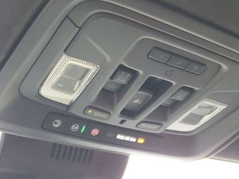 Used 2024 GMC Sierra 3500 Denali Ultimate image 21