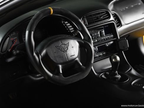 Used 2001 Chevrolet Corvette Z06 w/ Memory Pkg image 21