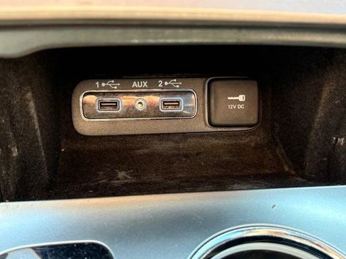 Used 2018 Jeep Grand Cherokee Overland image 15