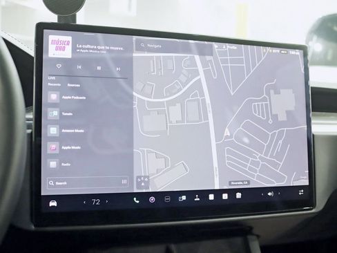 Used 2023 Tesla Model X Plaid image 13