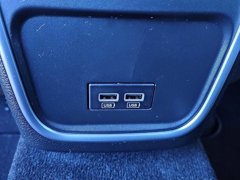 Used 2023 Dodge Charger SXT w/ Cold Weather Package image 11