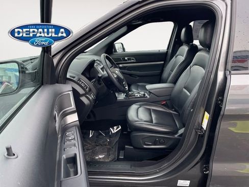 Used 2019 Ford Explorer XLT w/ Equipment Group 202A image 11