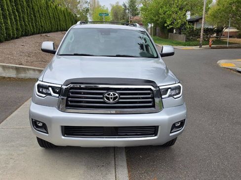 Used 2020 Toyota Sequoia SR5 w/ Premium Package AWD/4WD image 2