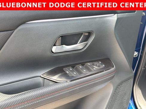 Used 2026 Nissan Kicks SR AWD/4WD image 10
