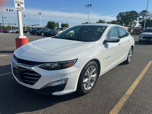 Used 2021 Chevrolet Malibu LT image 1