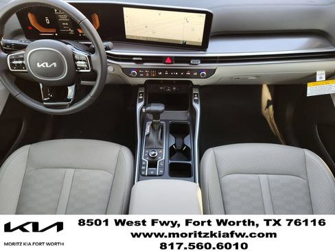 Used 2025 Kia Sorento S AWD/4WD image 18