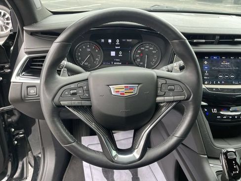Used 2024 Cadillac XT6 Sport w/ Technology Package AWD/4WD image 14
