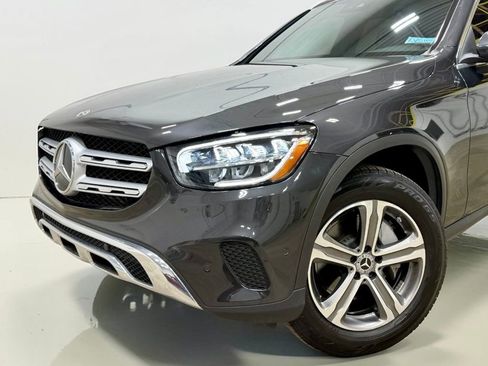 Used 2022 Mercedes-Benz GLC 300 image 3