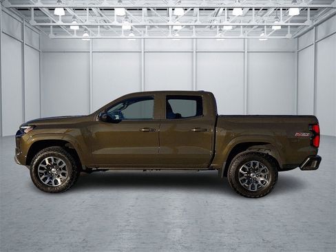 Certified 2024 Chevrolet Colorado Z71 w/ Z71 Convenience Package 2 image 9