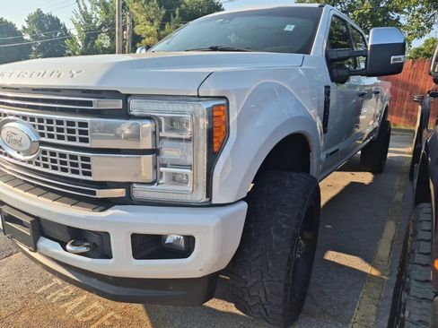 Used 2017 Ford F250 Platinum w/ Platinum Ultimate Package AWD/4WD image 2