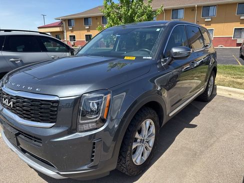 Used 2022 Kia Telluride LX FWD image 6