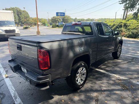 Used 2022 Chevrolet Colorado LT w/ Fleet Safety Package RWD image 5