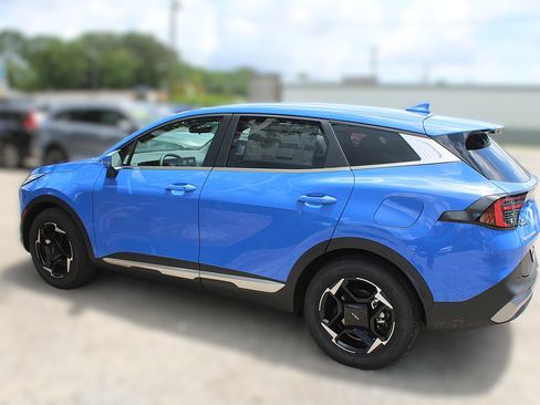 New 2026 Kia Sportage EX FWD image 13