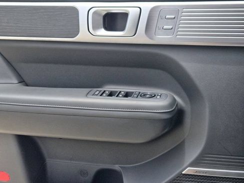 Certified 2026 Hyundai Santa Fe Limited AWD/4WD image 22