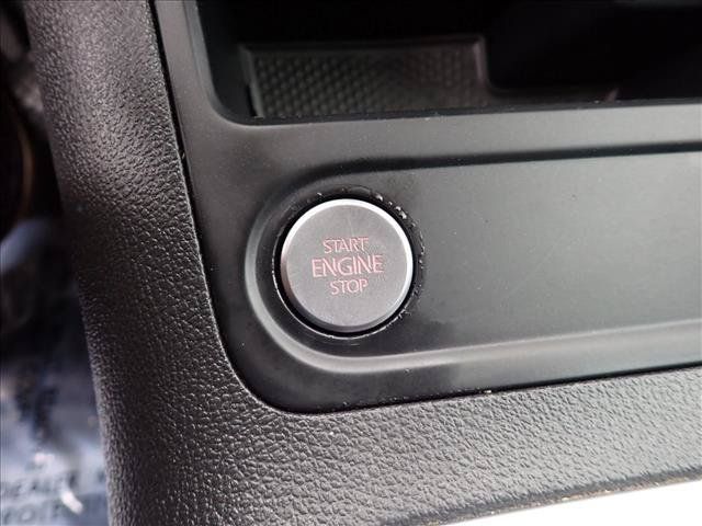 Used 2017 Volkswagen Tiguan Wolfsburg Edition FWD image 18