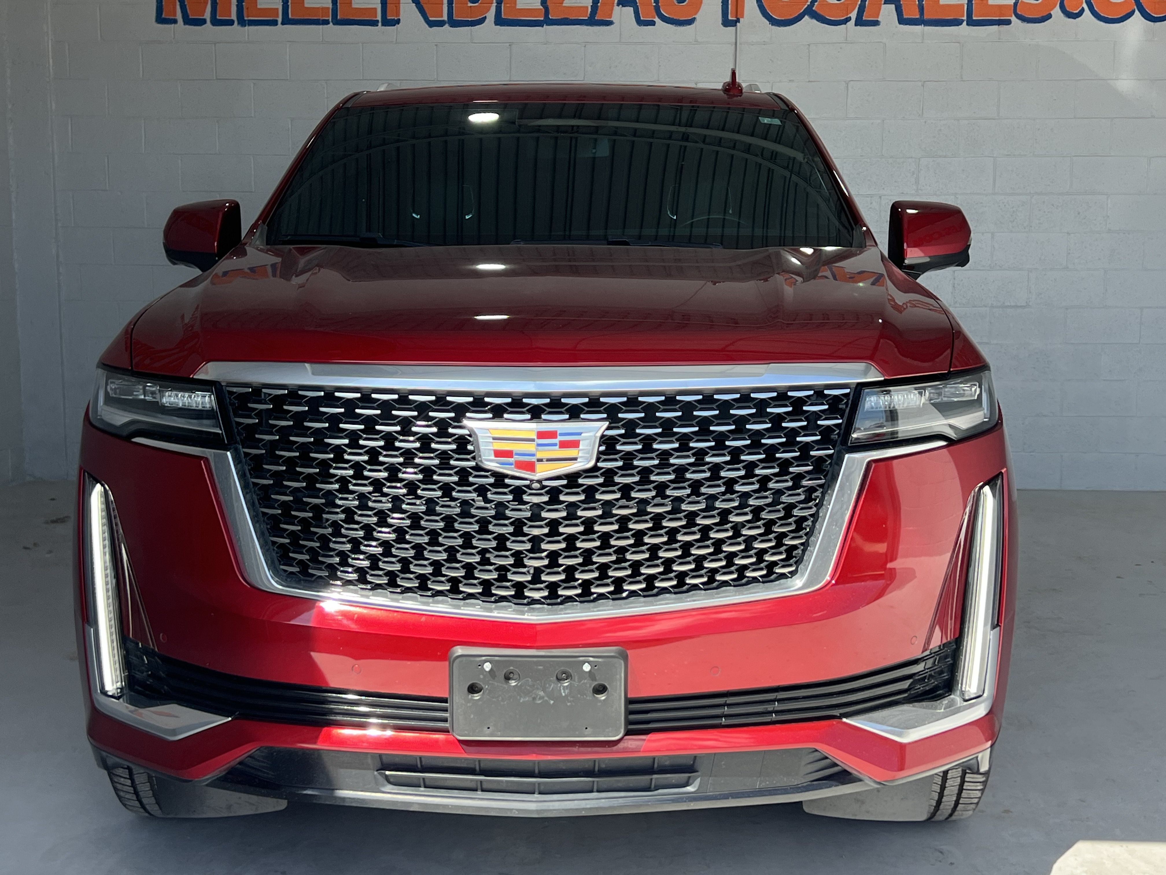 Used 2023 Cadillac Escalade Luxury RWD image 8