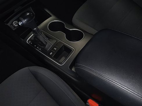 Used 2017 Kia Sorento LX image 26