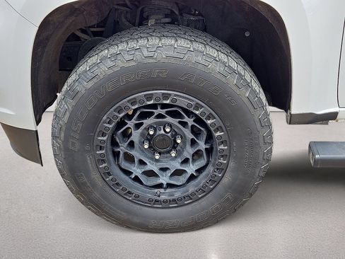 Used 2021 Chevrolet Colorado LT RWD image 10