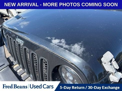 Used 2007 Jeep Wrangler Sahara w/ Dual Top Group AWD/4WD image 5