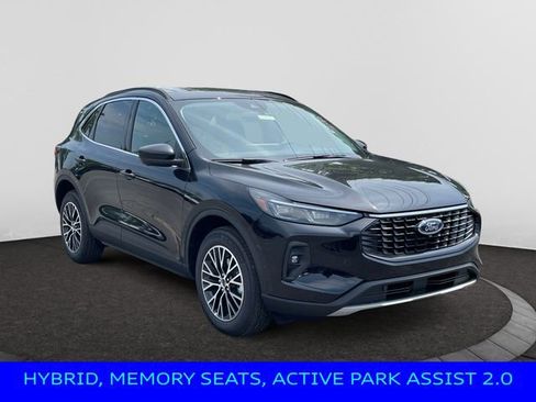 New 2024 Ford Escape SE w/ PHEV Premium Package image 9