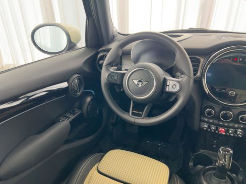 Certified 2024 MINI Cooper S w/ MINI Resolute Edition image 27