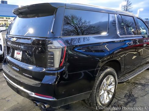 Used 2025 Chevrolet Suburban Premier w/ Sun And Tow Package image 11