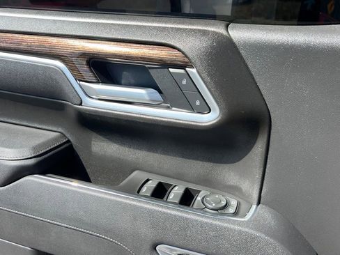 Used 2025 GMC Sierra 1500 Elevation AWD/4WD image 28