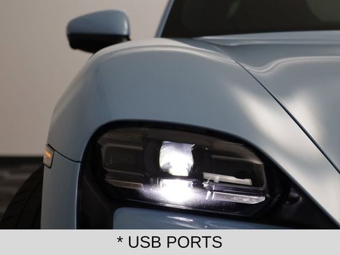 Used 2023 Porsche Taycan image 7