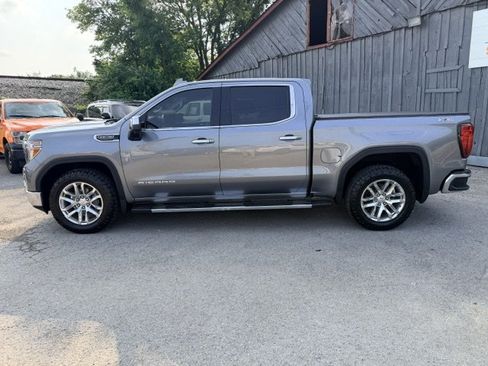 Used 2019 GMC Sierra 1500 SLT w/ SLT Premium Plus Package AWD/4WD image 8