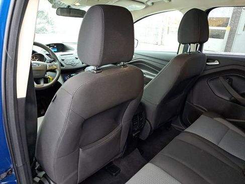 Used 2017 Ford Escape SE image 18