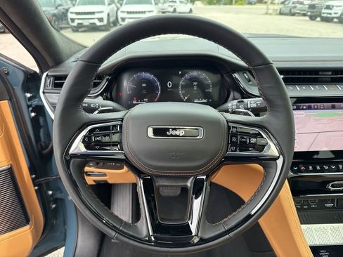 New 2026 Jeep Grand Cherokee Summit AWD/4WD image 10