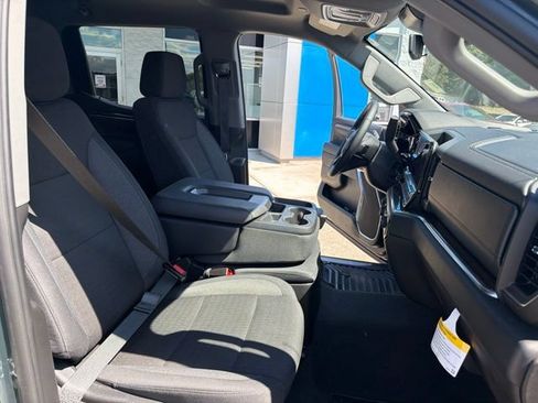 Used 2025 Chevrolet Silverado 1500 LT AWD/4WD image 36