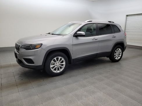 Used 2020 Jeep Cherokee Latitude AWD/4WD image 2