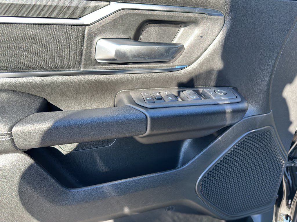New 2026 RAM 1500 Big Horn AWD/4WD image 10