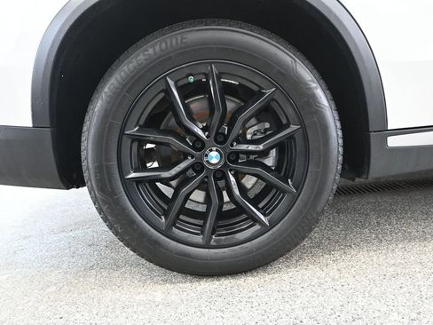 Used 2019 BMW X5 xDrive40i w/ Convenience Package AWD/4WD image 17